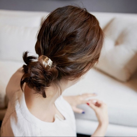 🪶 Awesome Metallic Metal Boho Feather Hair Tie In Gold Or Silver 🪶 - Picture 4 of 8